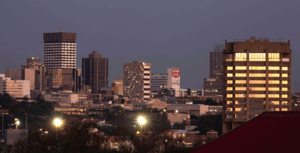 Johannesburg skyline. Photo by Guto Bussab