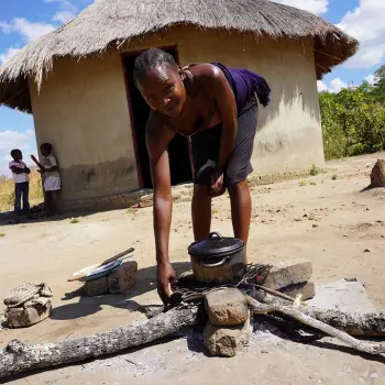 How home-based informal enterprises contribute to ‘shrinking domesticities’ in a Zimbabwean town